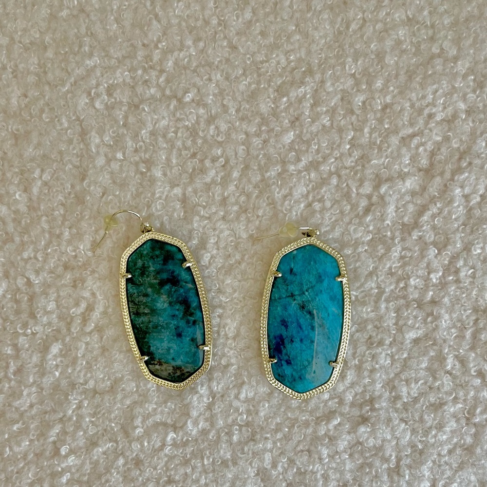 Kendra Scott Danielle Earrings in Aqua Apatite